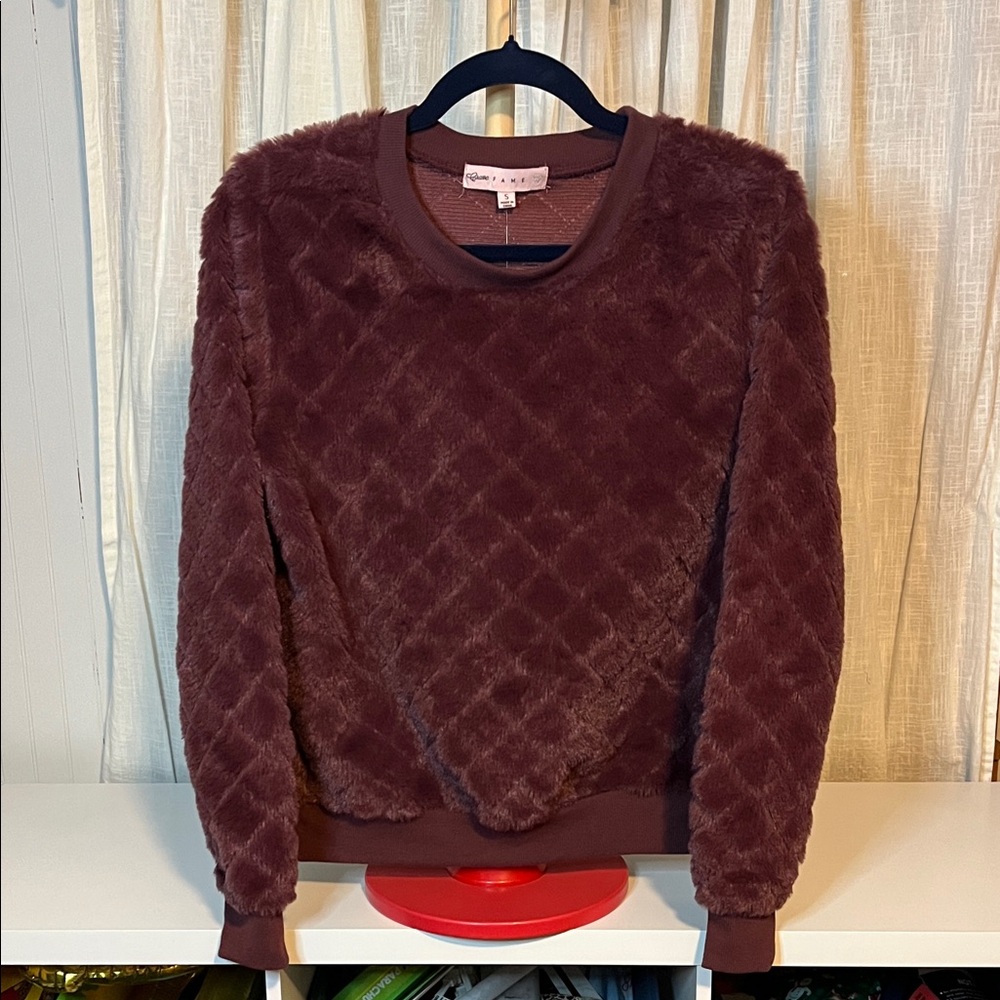 Crave Fame Juniors' Diamond Faux-Fur Pullover Top, Size S